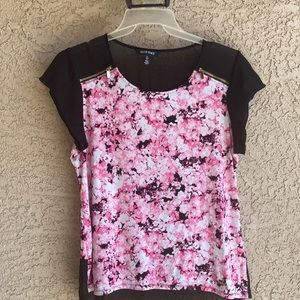 Ellen Tracy black and pink blouse size large